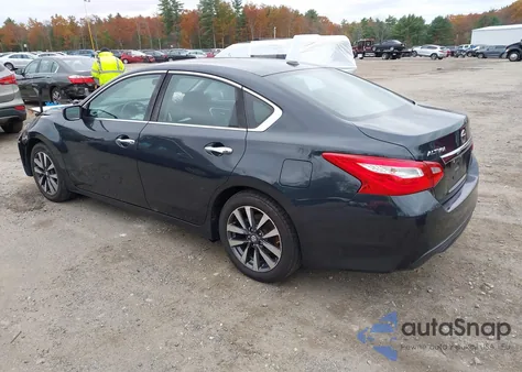 2017 Nissan Altima 2.5 Sv z USA, uszkodzony, nr VIN 1N4AL3AP0HC268748